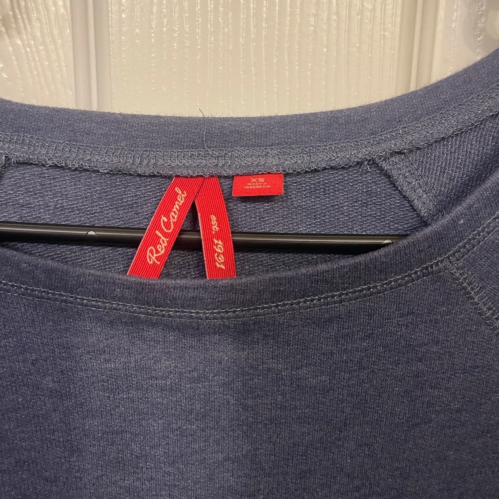 Red camel sweatshirt